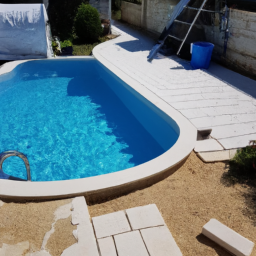 Piscine Extérieure en Béton : Conception sur Mesure pour un Espace de Détente Exceptionnel Saint-Just-Saint-Rambert